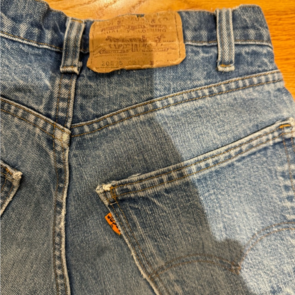 Vintage Levi's Women’s Blue Jeans